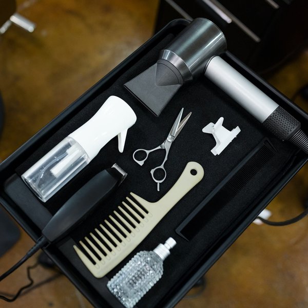 Cheveux bouclés : une nouvelle tendance pour les hommes