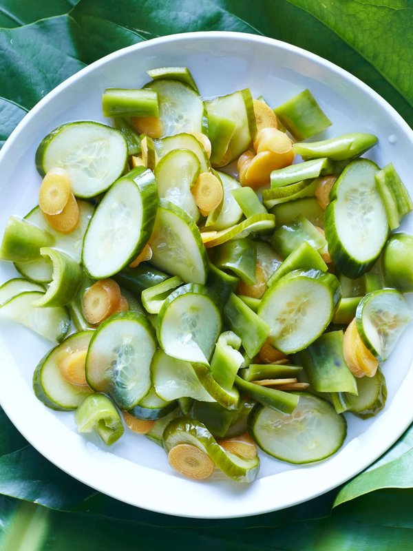 Quelles sont les raisons d'offrir des cache-oreilles à une fille ?